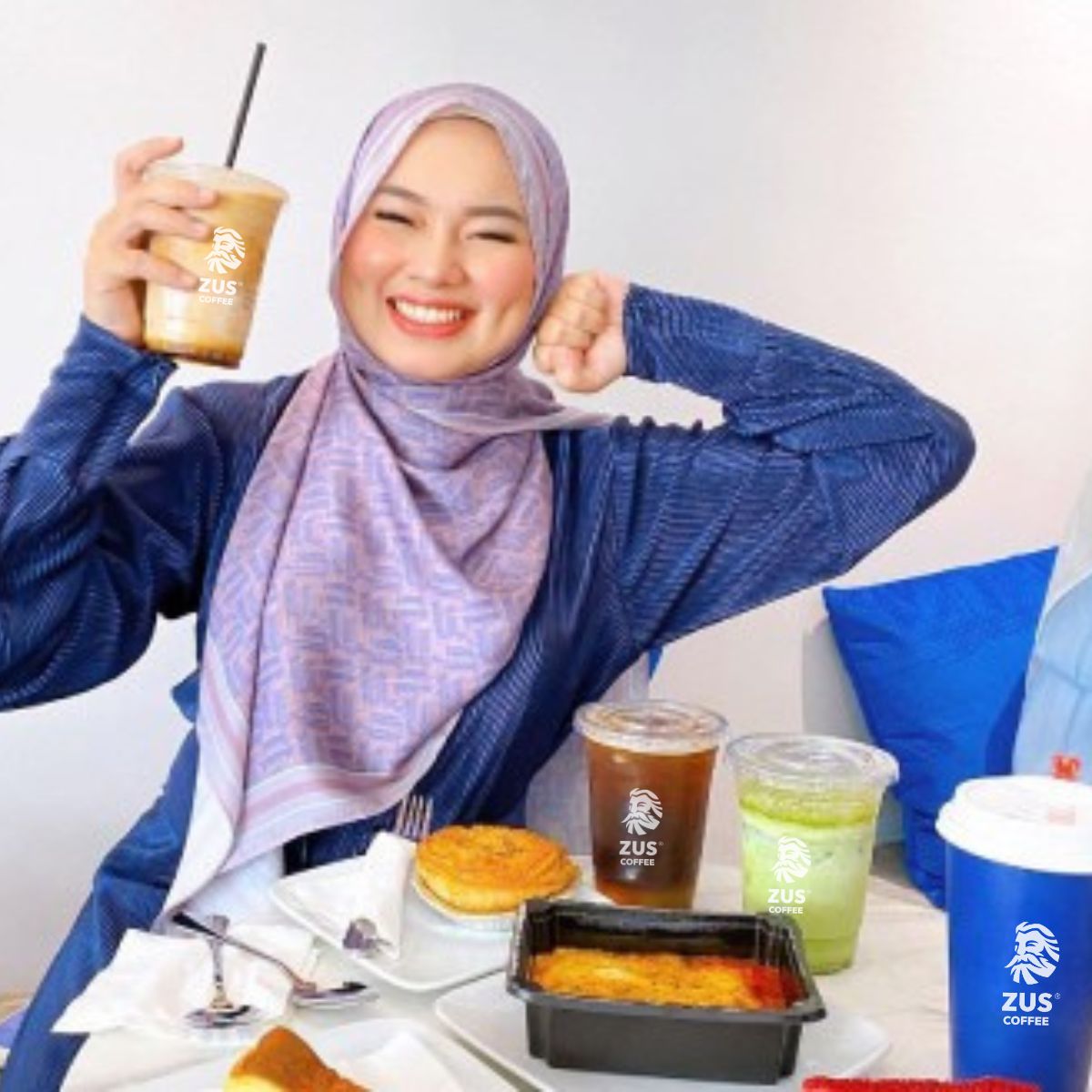 customer (2)